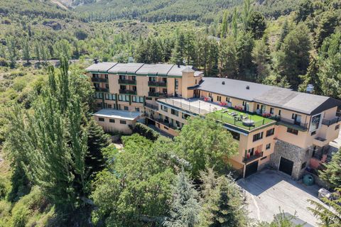 Erhvervsejendom i Monachil, Granada, Monachil - € 2.500.000 | Ref: 0163-00286 - foto 1
