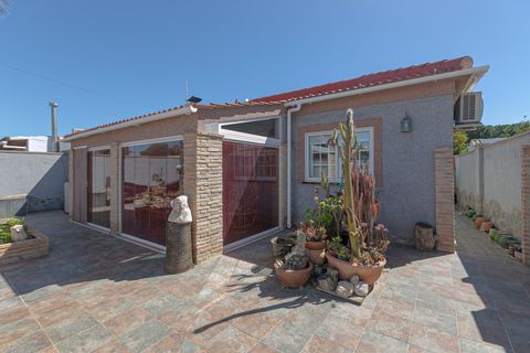 Villa a Los Balcones, Alicante, Los Balcones - € 329.950 | Ref: V-31292 - foto 2