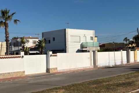 Villa i Torrevieja, Alicante, Torrevieja - € 465.000 | Ref: MLSC2424807 - foto 1