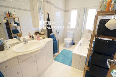 Villa i Roses, Gerona, Roses - € 475.000 | Ref: 3843 - foto 17