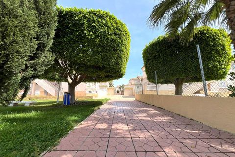 Bungalou a Torrevieja, Alicante, Torrevieja - € 180.000 | Ref: OH02297/10701 - foto 2