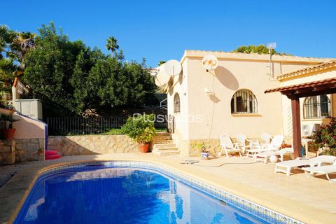 Villa en Calpe, Alicante, Calpe - € 550.000 | Ref: C107* - photo 1