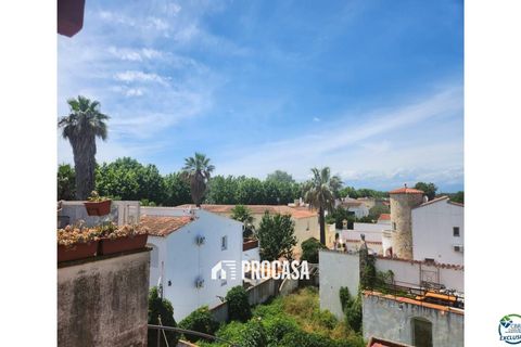 Apartment in Empuriabrava, Gerona - photo 4