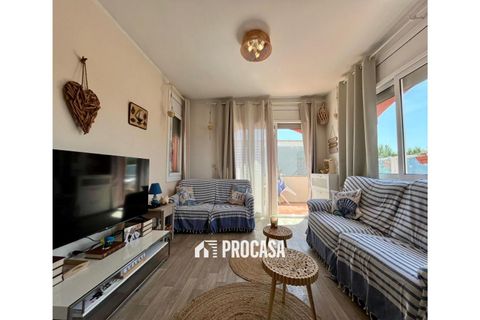 Apartment in Empuriabrava, Gerona - photo 1