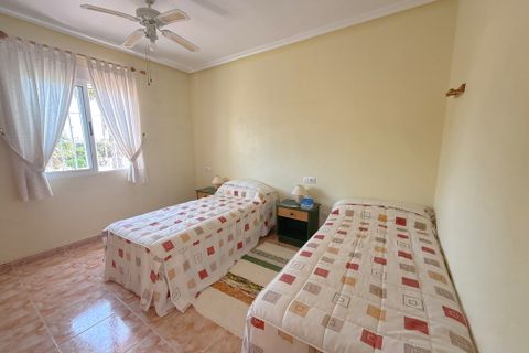 Villa a Cabo Roig, Alicante, Cabo Roig - € 349.950 | Ref: 13920 - foto 22