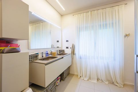 Apartament a Moncalieri, Turin, Moncalieri - € 2.500/mes | Ref: 14128 - foto 26