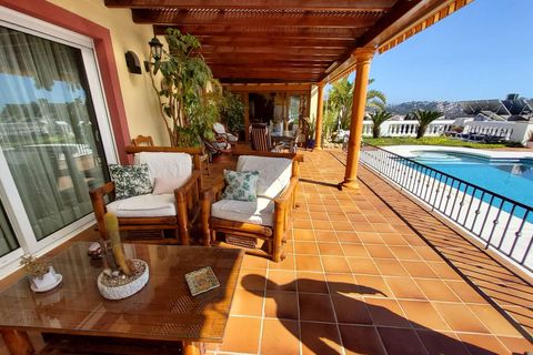 Villa i Almunecar, Granada, Almunecar - € 1.400.000 | Ref: PSRE-V1222 - foto 3