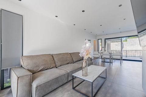 Villa i Brignais, Rhone, Brignais - € 770.000 | Ref: 6900410320 - foto 7