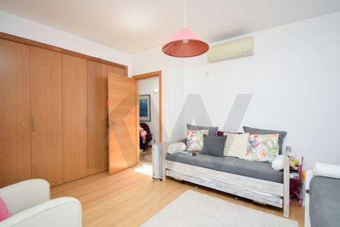 Villa i Alcabideche, Lisbon, Alcabideche - € 1.100.000 | Ref: KWPT-033576 - foto 34