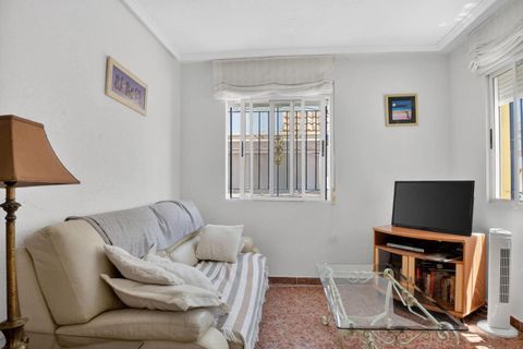 Rækkehus i San Luis, Alicante, San Luis - € 195.000 | Ref: BPR5408869 - foto 9