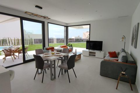 Villa a Finestrat, Alicante, Finestrat - € 3.999/mes | Ref: ALQF019/6084 - foto 7