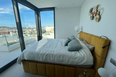 Villa a Finestrat, Alicante, Finestrat - € 3.999/mes | Ref: ALQF019/6084 - foto 11