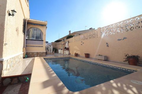 Villa en Ciudad Quesada, Alicante, Ciudad Quesada - € 320.000 | Ref: HBBCQ4917604 - photo 2