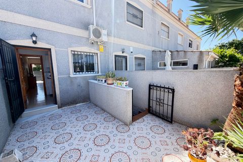 Byhus i Playa Flamenca, Alicante, Playa Flamenca - € 309.000 | Ref: R-33702 - foto 12