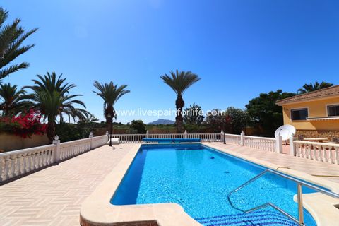 Landejendom i Catral, Alicante, Catral - € 375.000 | Ref: CAT INMOM-Dx - foto 1