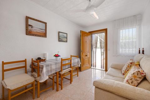 Villa a Torrevieja, Alicante, Torrevieja - € 139.900 | Ref: OH02301/10701 - foto 6