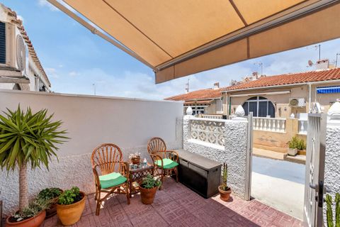 Landsbyhus i Torrevieja, Alicante, Torrevieja - € 114.900 | Ref: JHN0812 - foto 4