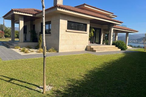 Villa a O Rosal, Pontevedra, O Rosal - € 1.690.000 | Ref: EXP14646/8930 - foto 3