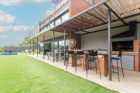 Villa a Alella, Barcelona, Alella - € 1.175.000 | Ref: PH103843/3699 - foto 3