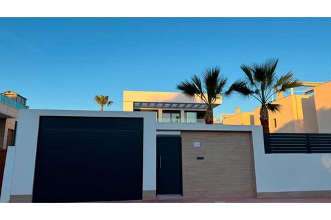 Villa a Rojales, Alicante, Rojales - € 975.000 | Ref: MLSC3083924 - foto 3