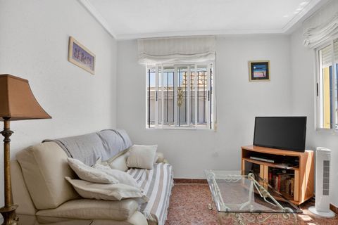 Dupleks i Torrevieja, Alicante, Torrevieja - € 195 000 | Ref: AG19MLSC2494140 - foto 9