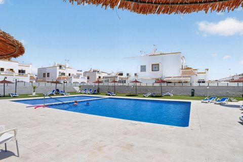 Dupleks i Torrevieja, Alicante, Torrevieja - € 195 000 | Ref: AG19MLSC2494140 - foto 32