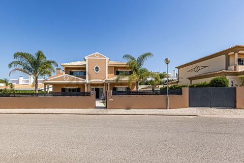 Villa i Albufeira, Faro, Albufeira - € 1.449.000 | Ref: City-26-27A - foto 2