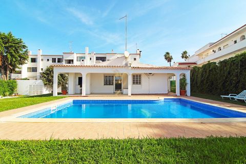 Villa i Albufeira, Faro, Albufeira - € 1.080.000 | Ref: 061006 - foto 1
