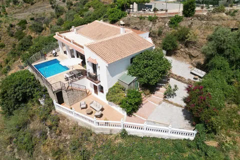 Villa i Torrox, Malaga, Torrox - € 449.000 | Ref: IRE2620 - foto 31