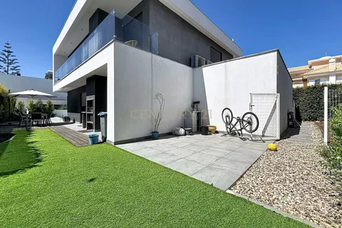 Villa i Almada, Setubal, Almada - € 990.000 | Ref: C0191-01616 - foto 50