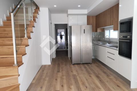 Villa i Seixal, Setubal, Seixal - € 450.000 | Ref: 408 - foto 4