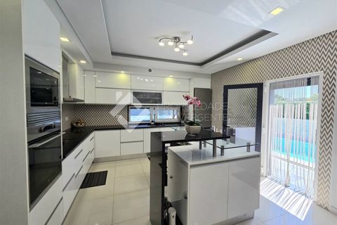 Villa i Seixal, Setubal, Seixal - € 535.000 | Ref: 418 - foto 22