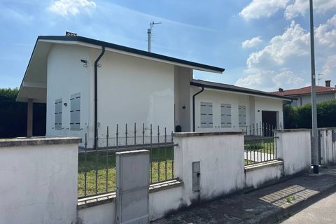 Villa i Curtatone, Mantua, Curtatone - € 675.000 | Ref: 6450 - foto 1
