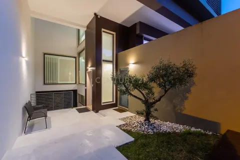 Villa i Oeiras, Lisbon, Oeiras - € 997.000 | Ref: C0417-00468 - foto 2