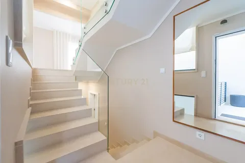Villa i Oeiras, Lisbon, Oeiras - € 997.000 | Ref: C0417-00468 - foto 5