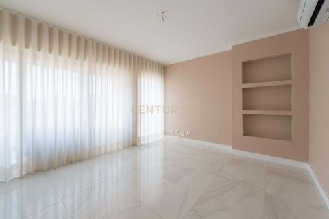 Villa i Oeiras, Lisbon, Oeiras - € 997.000 | Ref: C0417-00468 - foto 8