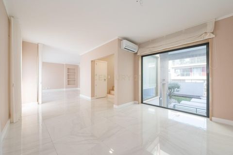 Villa i Oeiras, Lisbon, Oeiras - € 997.000 | Ref: C0417-00468 - foto 11