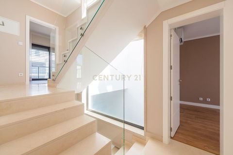 Villa i Oeiras, Lisbon, Oeiras - € 997.000 | Ref: C0417-00468 - foto 19