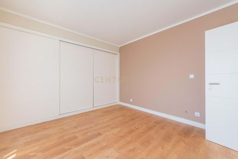 Villa i Oeiras, Lisbon, Oeiras - € 997.000 | Ref: C0417-00468 - foto 33