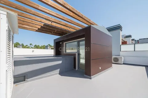 Villa i Oeiras, Lisbon, Oeiras - € 997.000 | Ref: C0417-00468 - foto 43