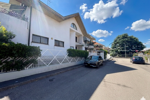 Villa a Parabiago, Milan, Parabiago - € 695.000 | Ref: 321T098 - foto 2