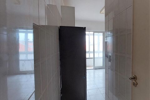 Lejlighed i Amadora, Lisbon, Amadora - € 271.000 | Ref: ZTRE-03951/12758 - foto 8