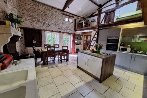 Villa a Genouille, Vienne, Genouille - € 167.400 | Ref: BVI85784 - foto 3