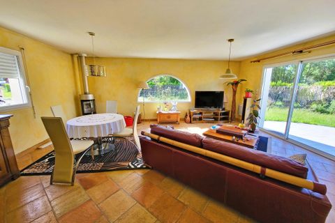 Villa a Courbillac, Charente, Courbillac - € 299.000 | Ref: BVI83585 - foto 3