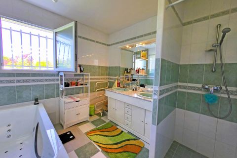 Villa a Courbillac, Charente, Courbillac - € 299.000 | Ref: BVI83585 - foto 7