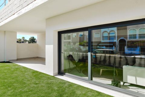 Lejlighed i Torrevieja, Alicante, Torrevieja - € 395.000 | Ref: APG6171 - foto 9