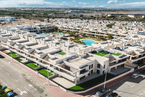 Lejlighed i Torrevieja, Alicante, Torrevieja - € 395.000 | Ref: APG6171 - foto 31