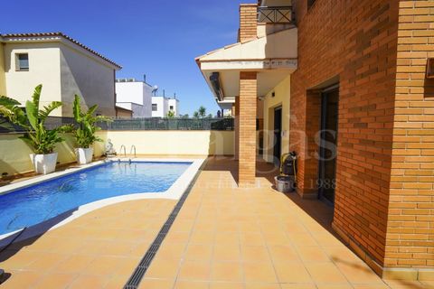 Villa a Empuriabrava, Gerona, Empuriabrava - € 490.000 | Ref: 509 - foto 6