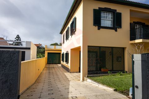 Byhus i Angra do Heroismo, Terceira, Angra do Heroismo - € 465.000 | Ref: M1045 - foto 47