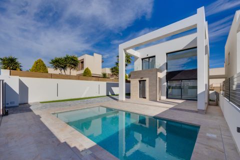 Villa a Torrevieja, Alicante, Torrevieja - € 750.000 | Ref: DLS0681 - foto 7